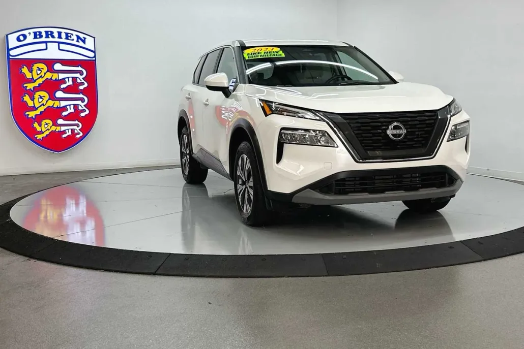2023 Nissan Rogue SV photo 1