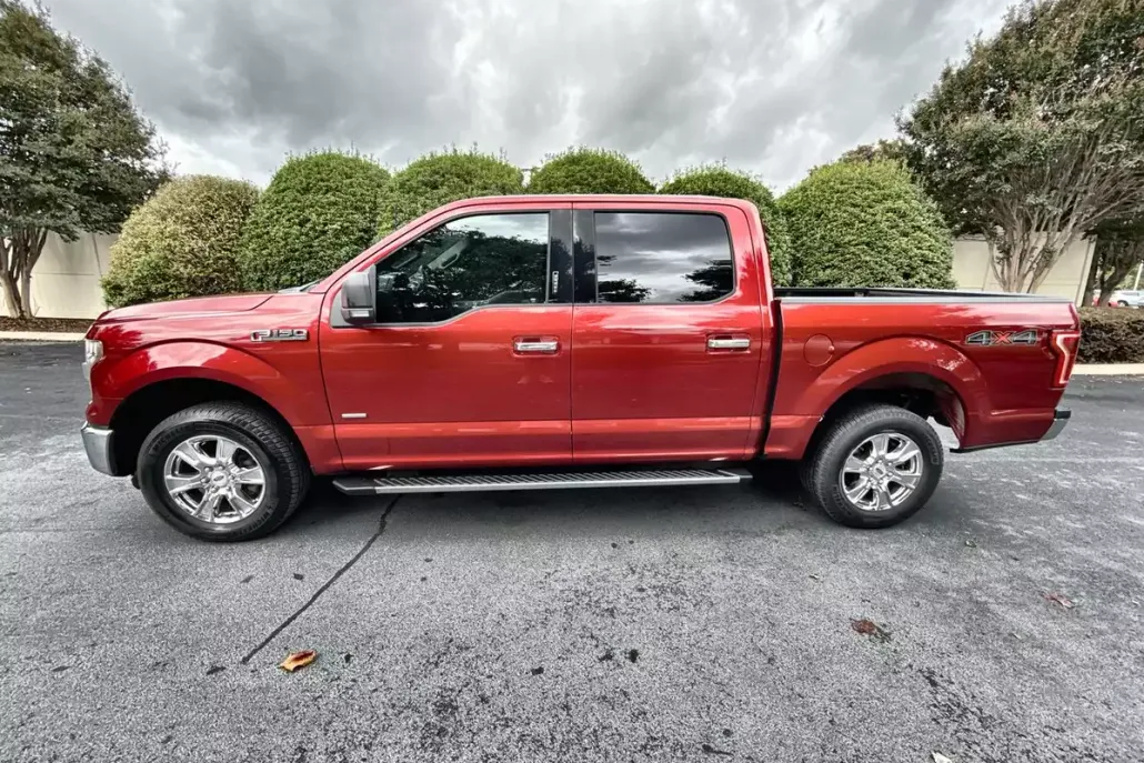 2016 Ford F-150 XLT photo 1