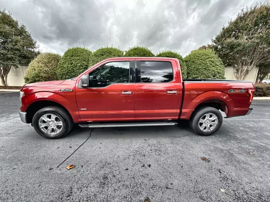 2016 Ford F-150 XLT photo 1