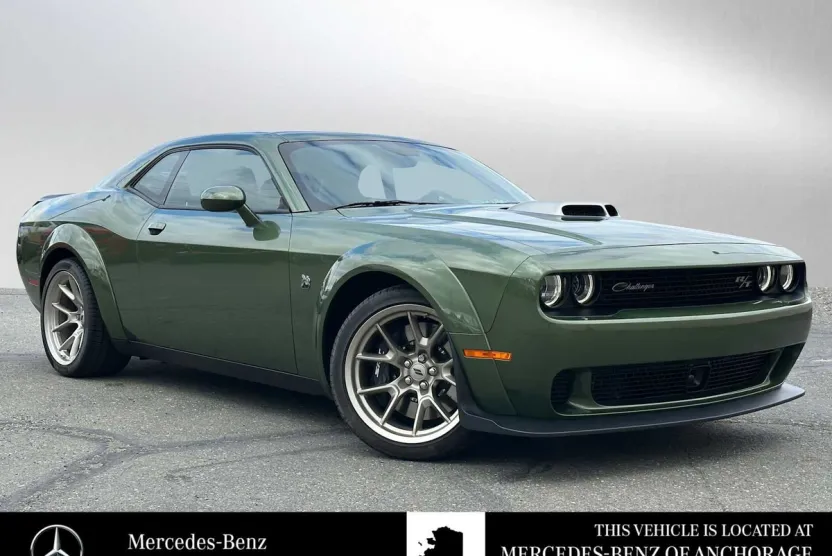 2023 Dodge Challenger R/T Scat Pack Widebody photo 1