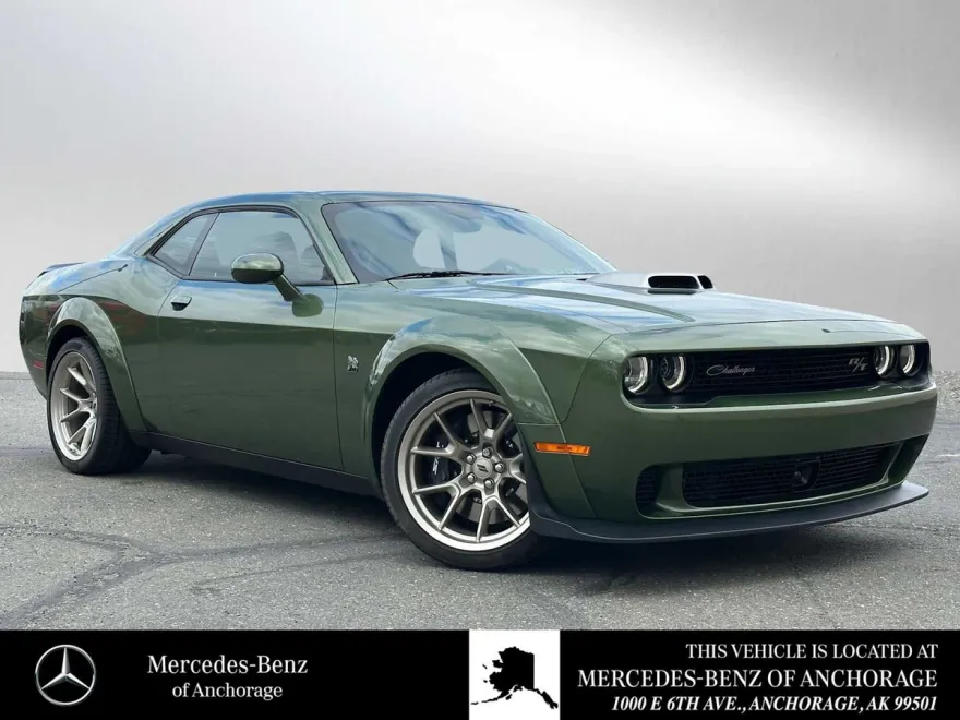 2023 Dodge Challenger R/T Scat Pack Widebody photo 1