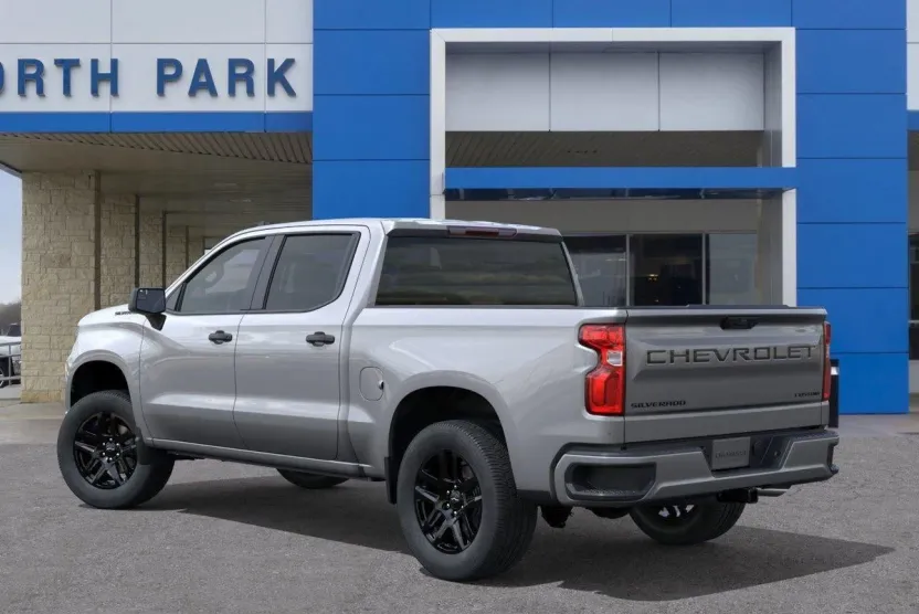 2026 Chevrolet Silverado 1500 Custom photo 1