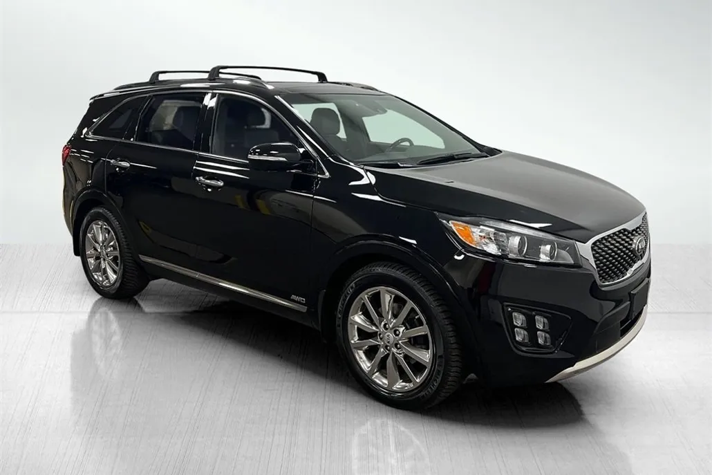 2017 Kia Sorento SX Limited photo 1