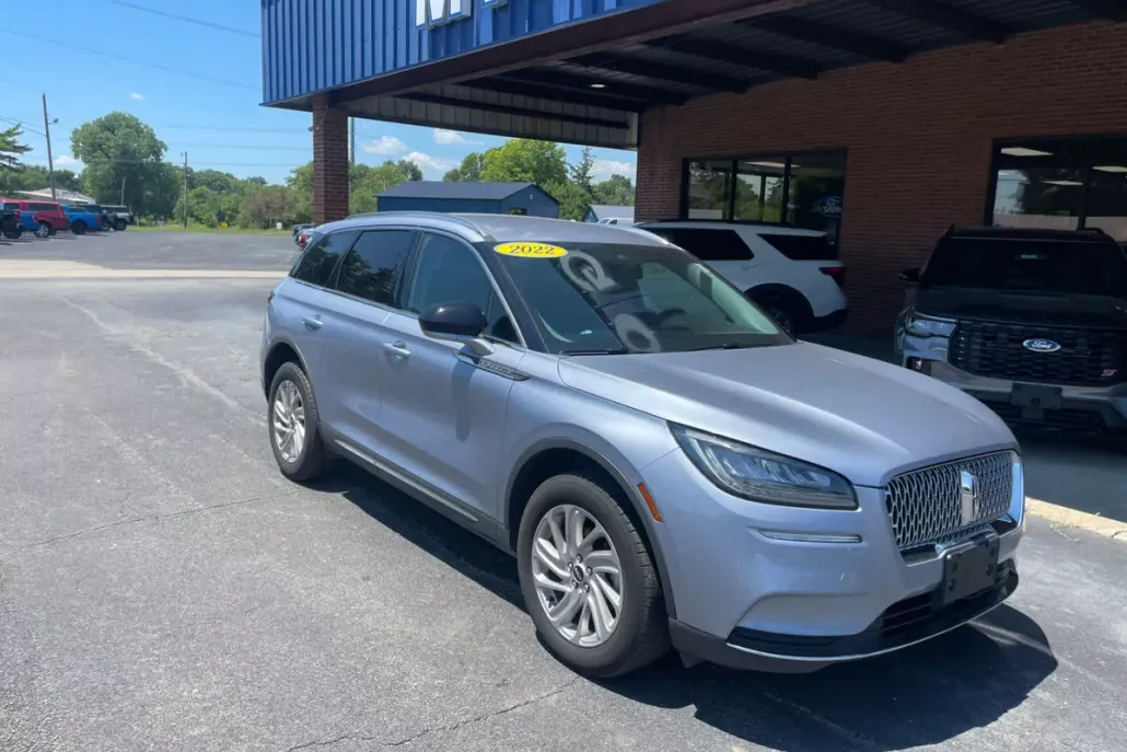 2022 Lincoln Corsair Standard photo 1
