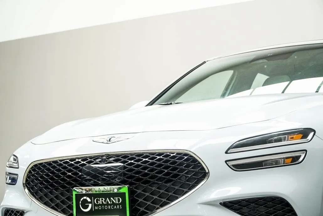 2023 Genesis G70 3.3T photo 1