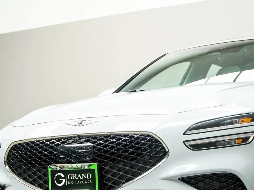 2023 Genesis G70 3.3T photo 1
