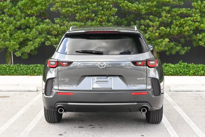 2025 Mazda CX-50 2.5 S Preferred photo 1