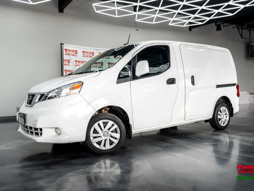2021 Nissan NV200 SV photo 1