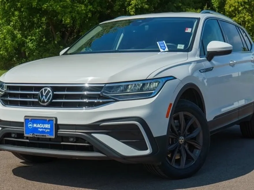 2022 Volkswagen Tiguan SE photo 1