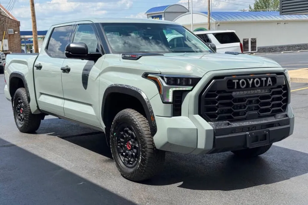 2022 Toyota Tundra CrewMax TRD Pro photo 1
