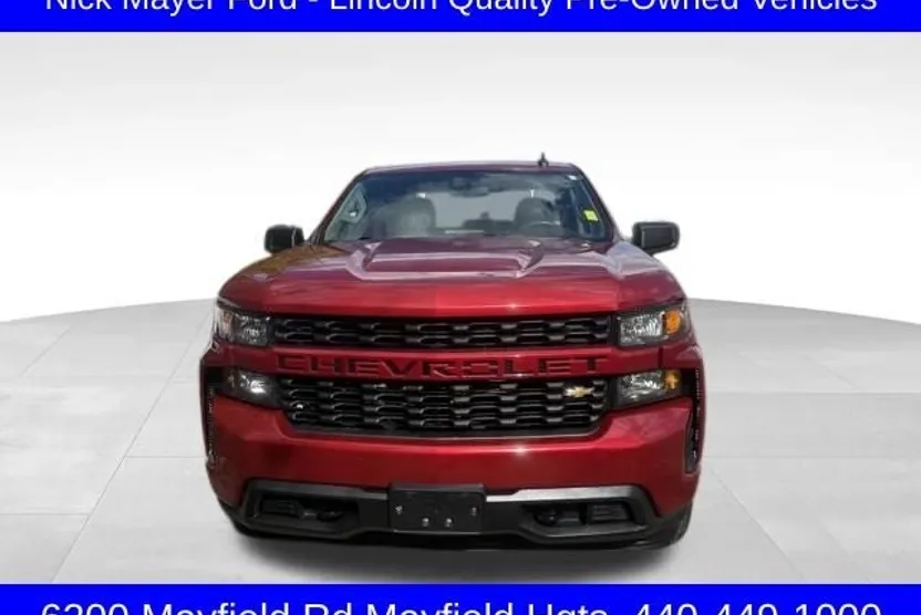 2019 Chevrolet Silverado 1500 Custom photo 1