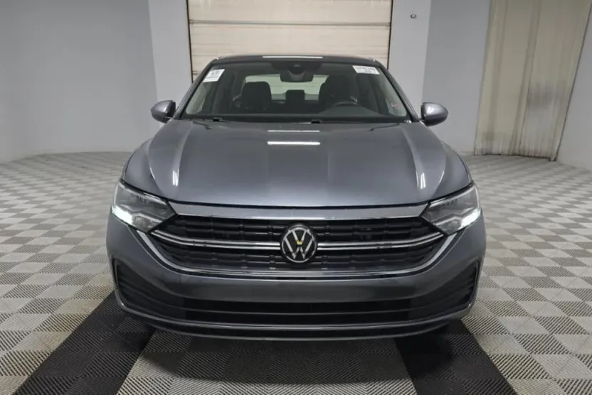 2024 Volkswagen Jetta S photo 1