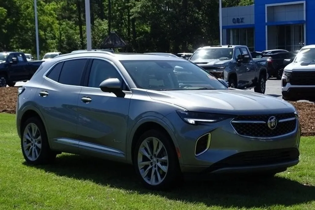 2023 Buick Envision Avenir photo 1