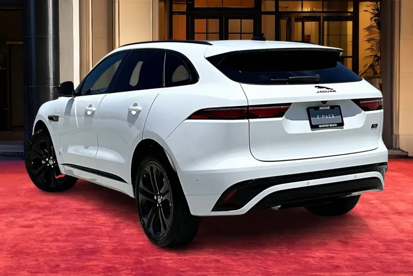 2026 Jaguar F-PACE P250 R-Dynamic S photo 1