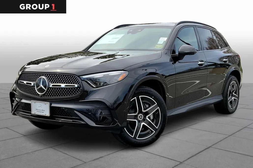 2025 Mercedes Benz GLC 300 4MATIC photo 1