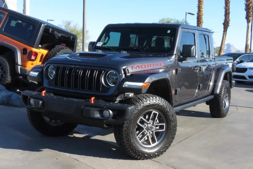 2024 Jeep Gladiator Mojave photo 1