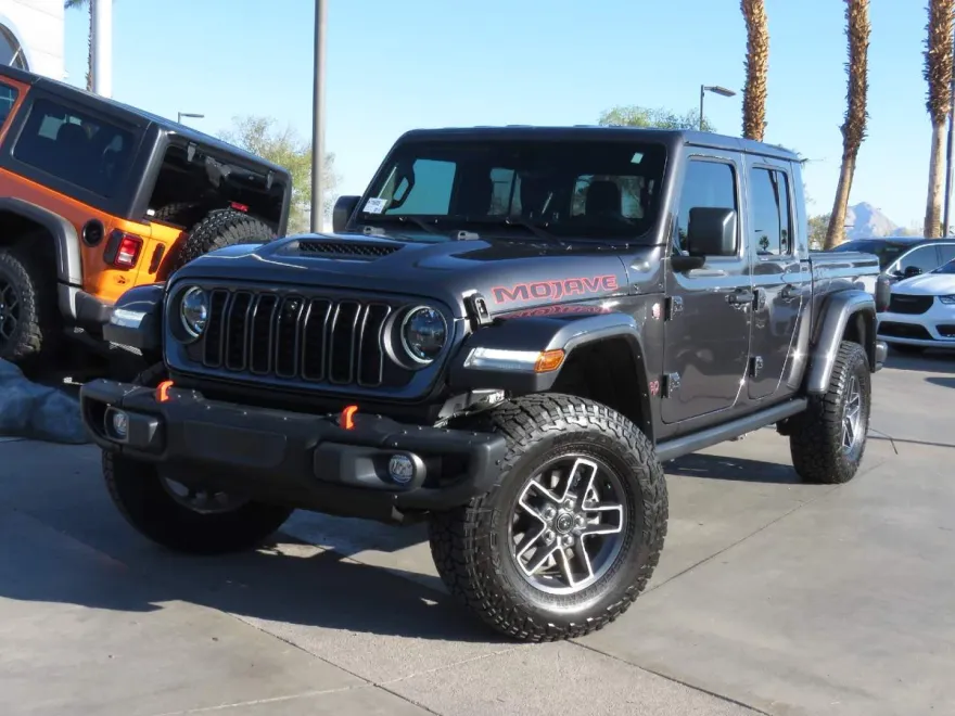2024 Jeep Gladiator Mojave photo 1