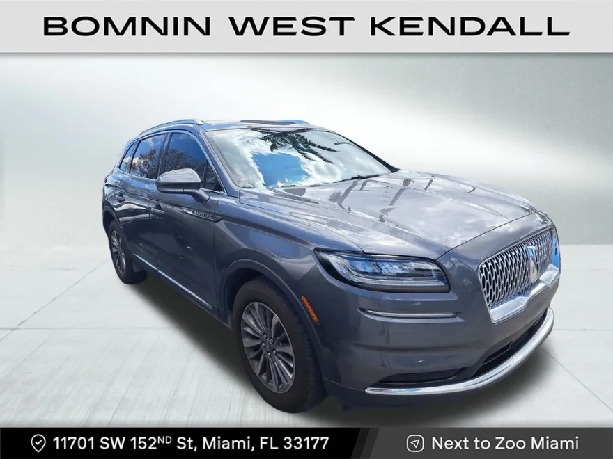 2023 Lincoln Nautilus Standard photo 1