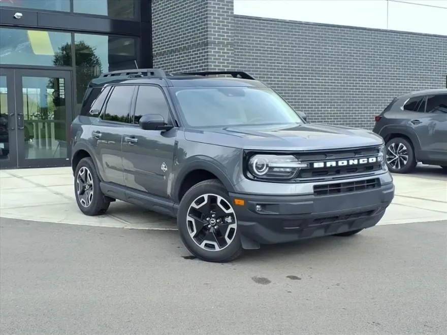 2024 Ford Bronco Sport Outer Banks photo 1