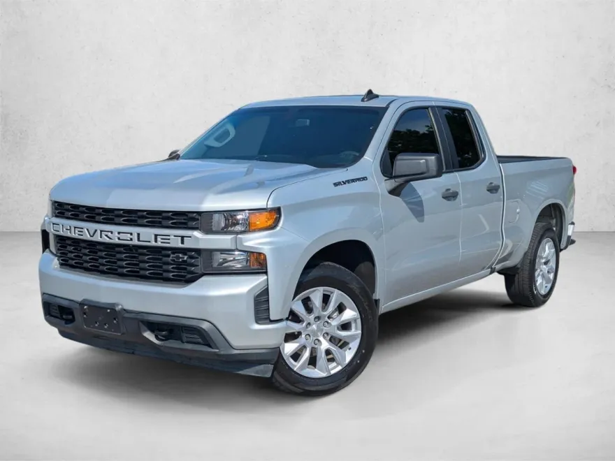 2019 Chevrolet Silverado 1500 Custom photo 1