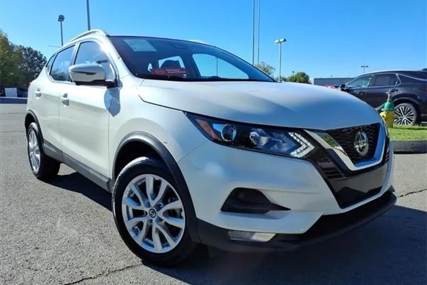 2020 Nissan Rogue Sport SV photo 1
