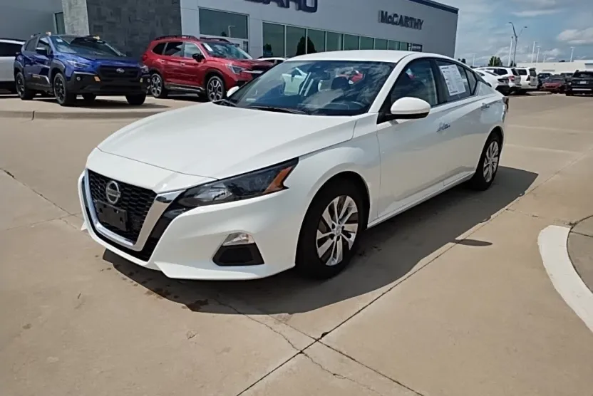 2022 Nissan Altima 2.5 S photo 1