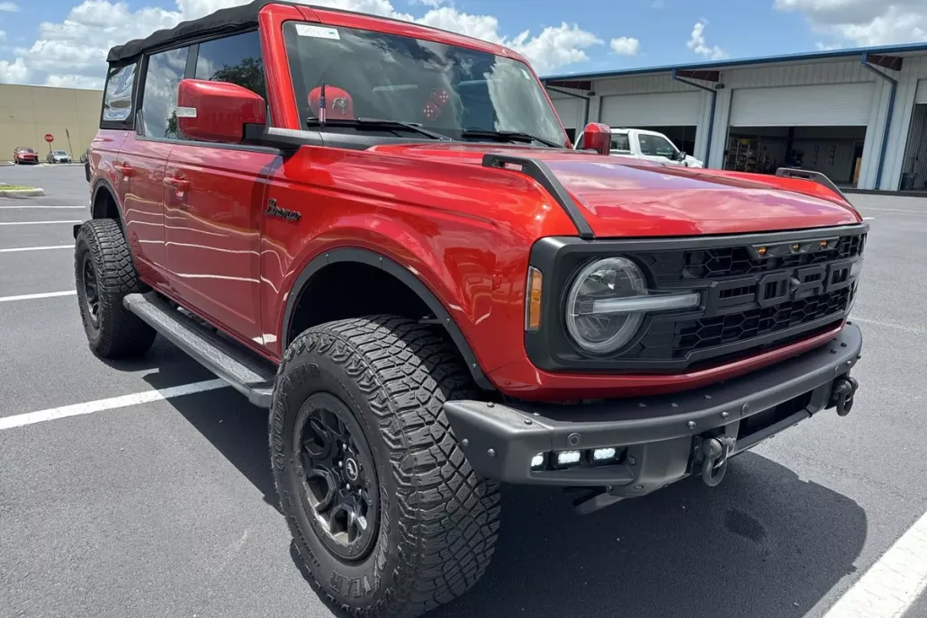 2022 Ford Bronco Outer Banks photo 1