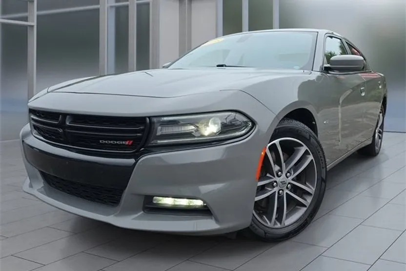 2018 Dodge Charger GT photo 1