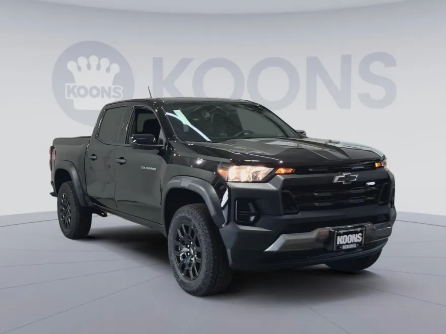 2026 Chevrolet Colorado Trail Boss photo 1
