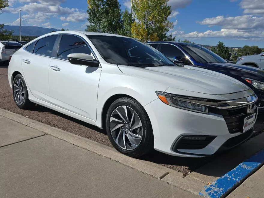 2022 Honda Insight Touring photo 1