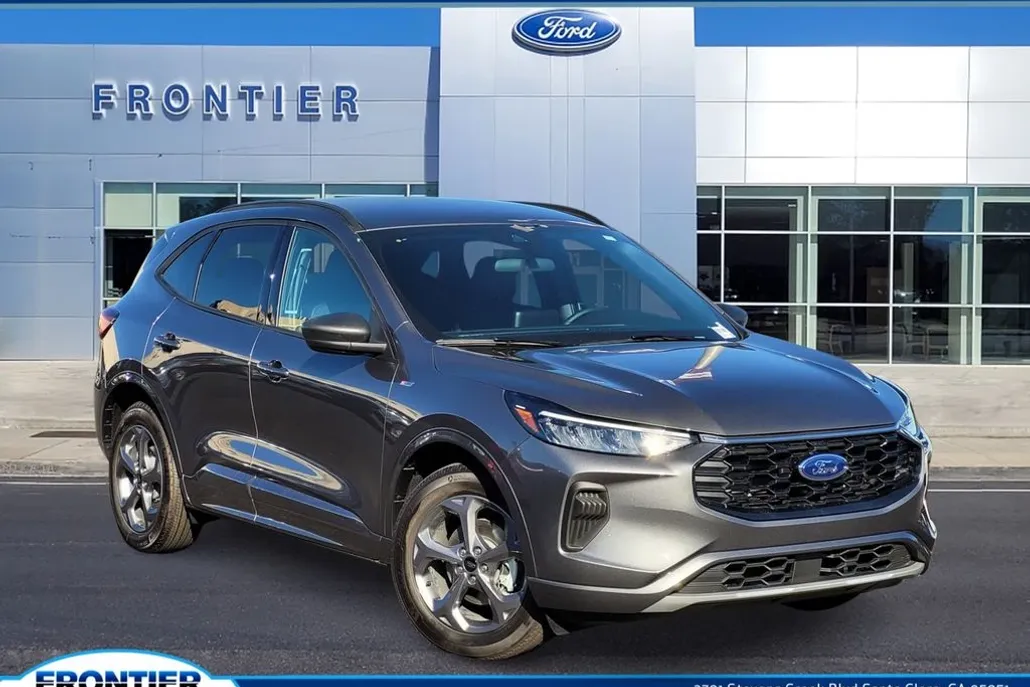 2024 Ford Escape ST-Line photo 1
