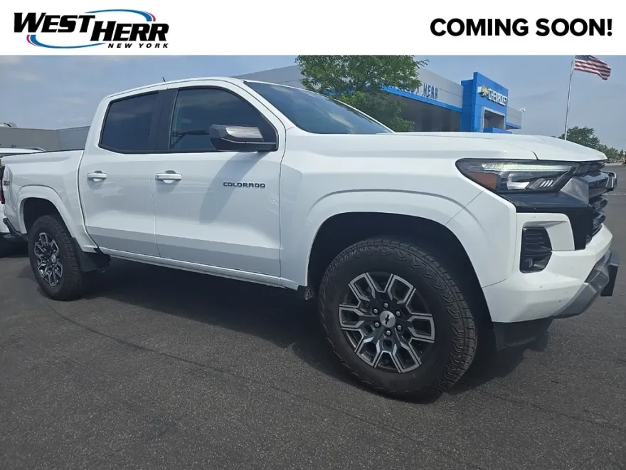 2025 Chevrolet Colorado Z71 photo 1