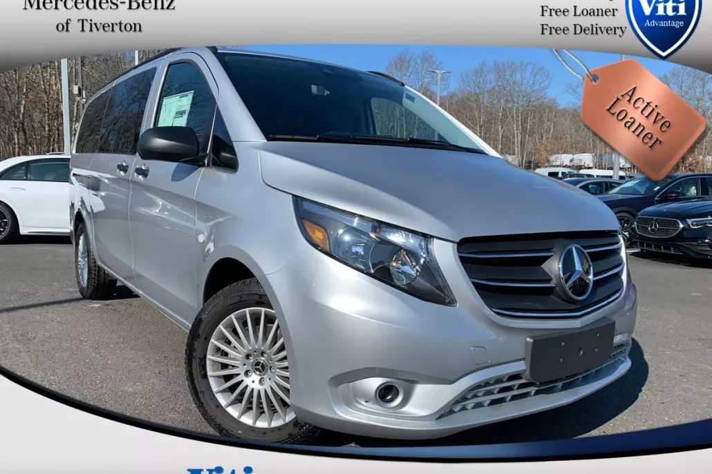 2023 Mercedes Benz Metris Passenger photo 1