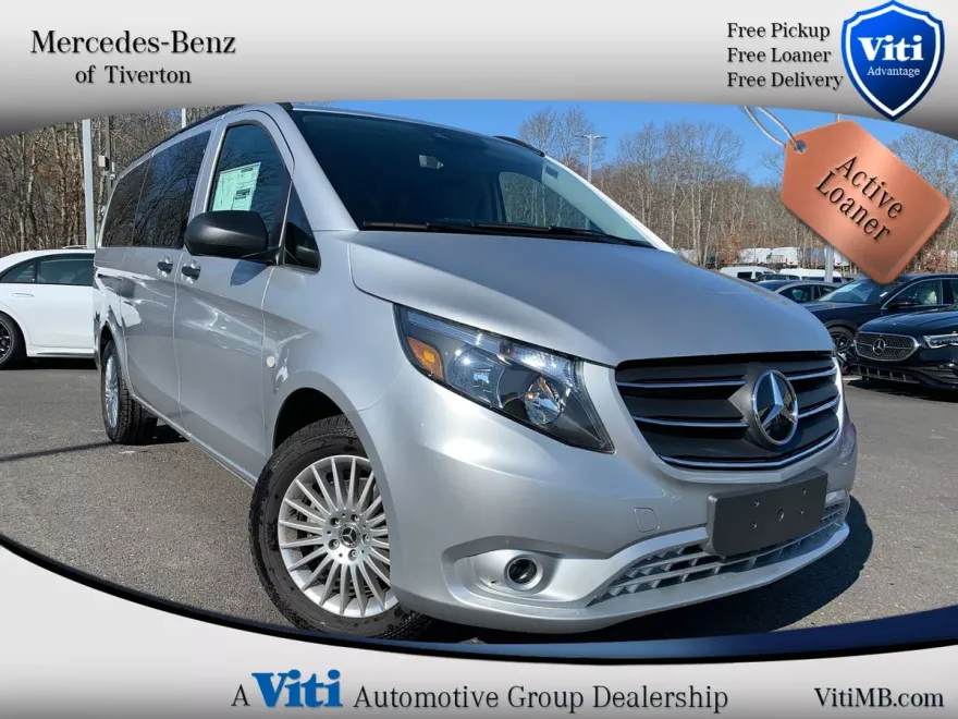 2023 Mercedes Benz Metris Passenger photo 1