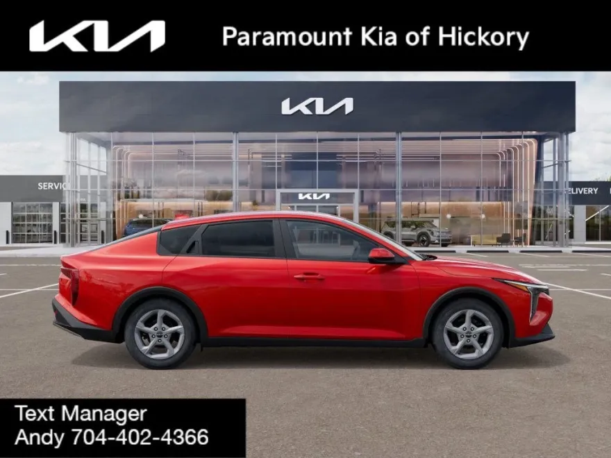2025 Kia K4 LXS photo 1