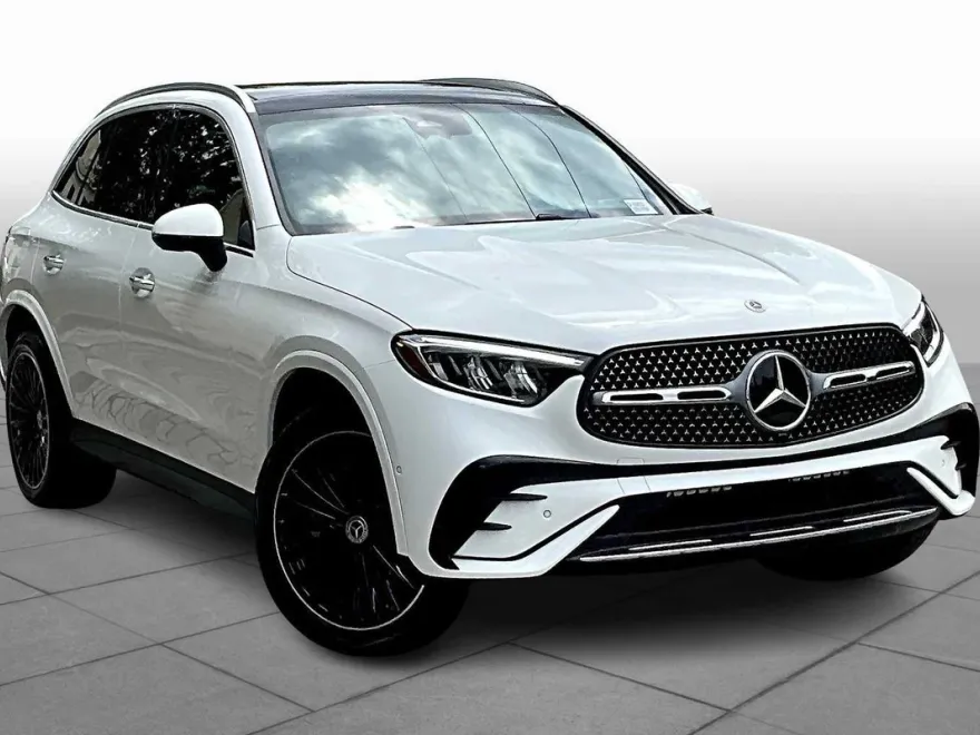 2025 Mercedes Benz GLC 300 photo 1