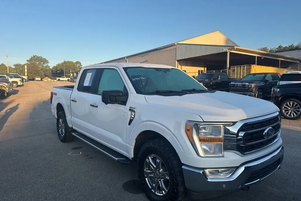 2023 Ford F-150 XLT photo 1