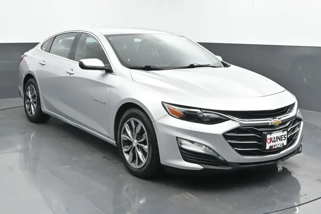2020 Chevrolet Malibu 1LT photo 1
