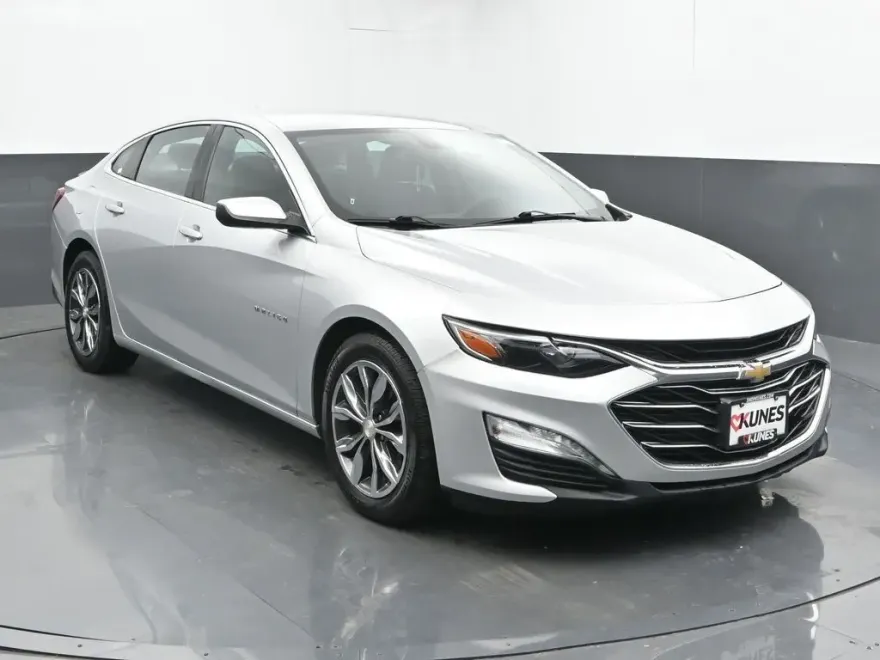 2020 Chevrolet Malibu 1LT photo 1