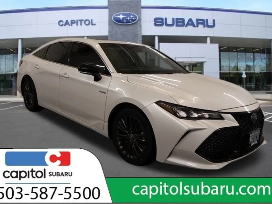 2021 Toyota Avalon Hybrid XSE photo 1