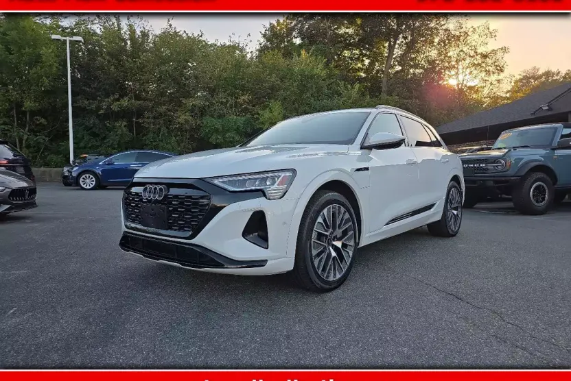 2024 Audi Q8 E-tron Premium Plus photo 1