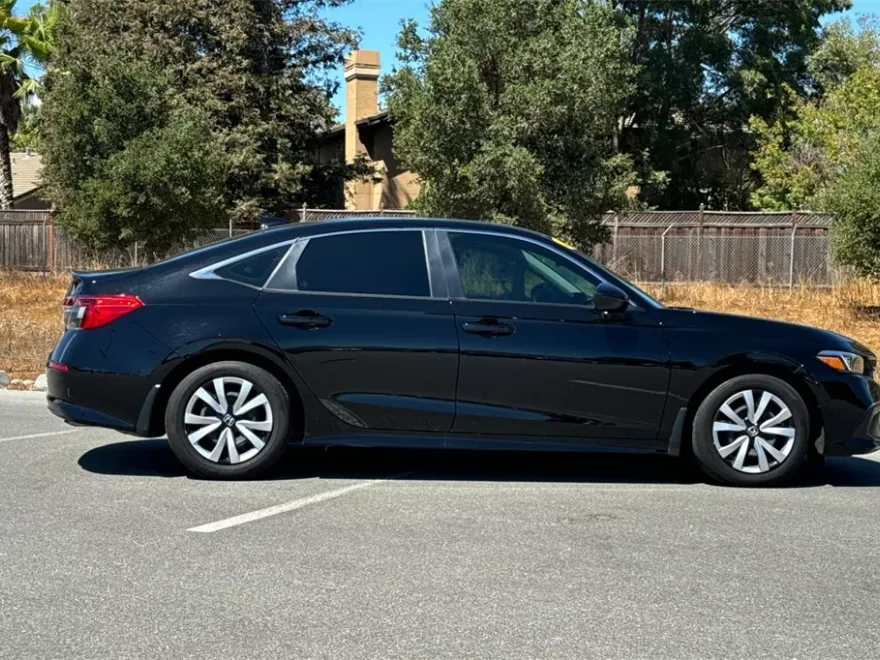 2024 Honda Civic LX photo 1