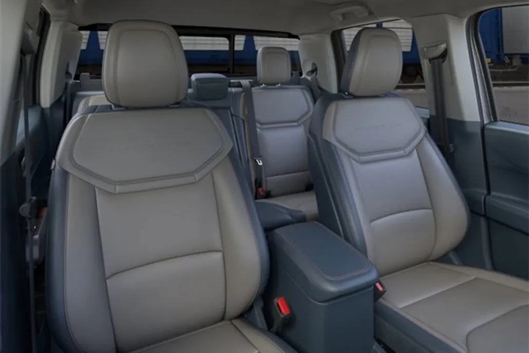 2025 Ford Maverick Lariat photo 1