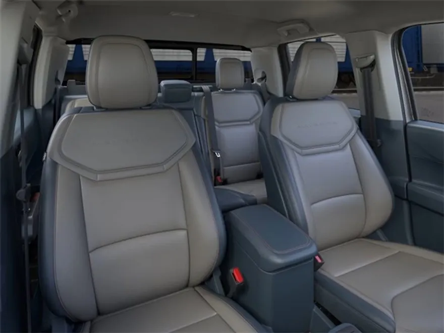 2025 Ford Maverick Lariat photo 1