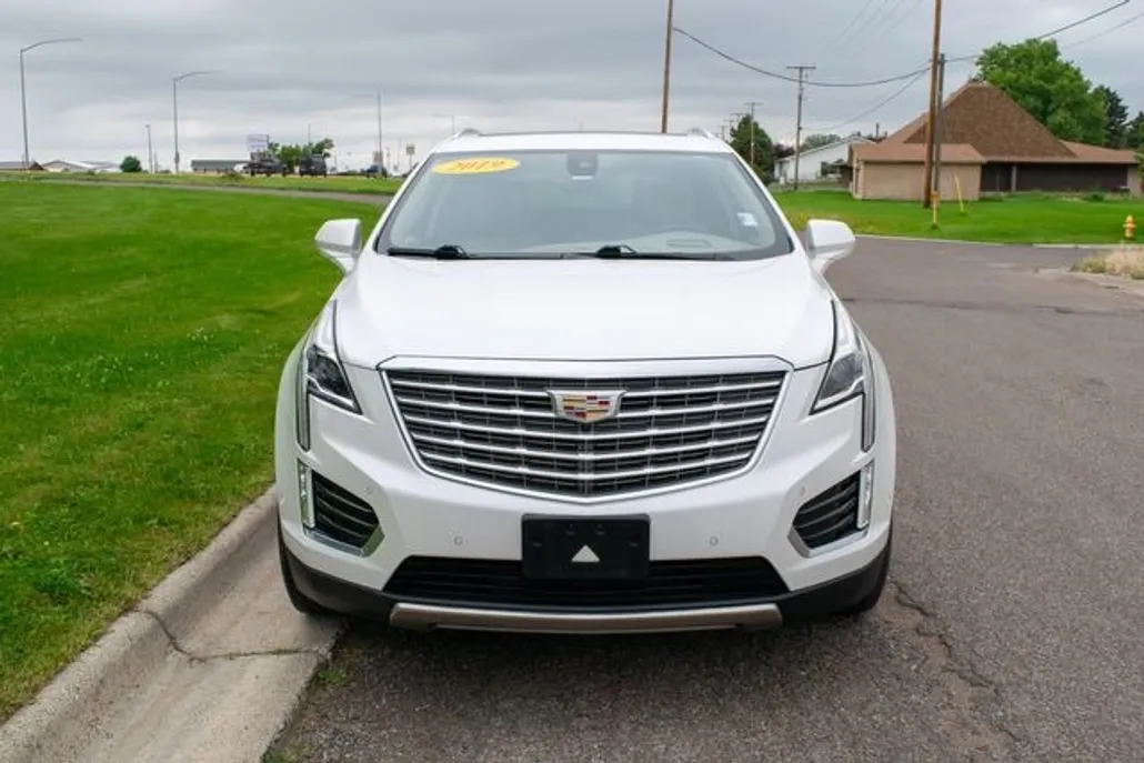 2019 Cadillac XT5 Platinum photo 1