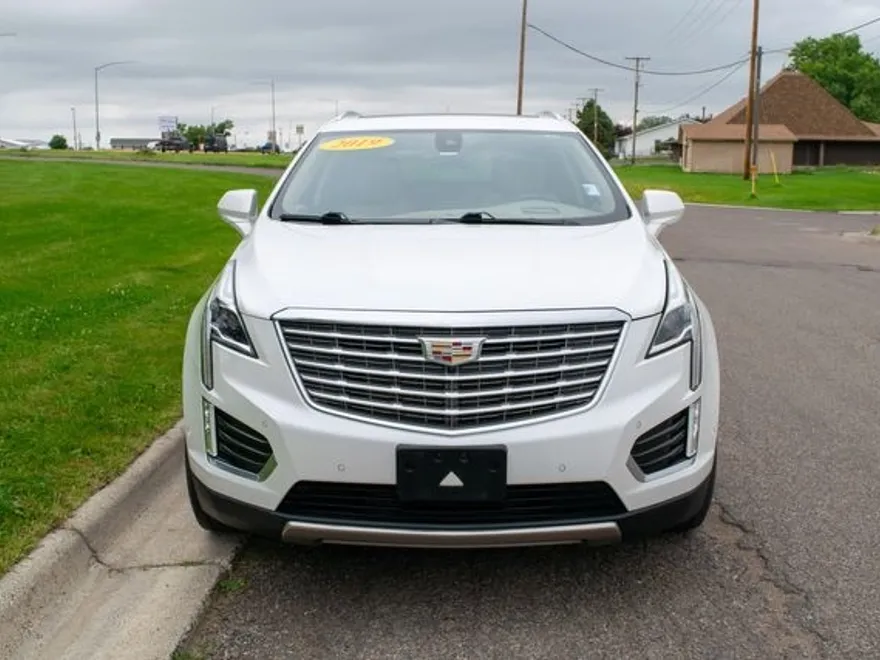 2019 Cadillac XT5 Platinum photo 1