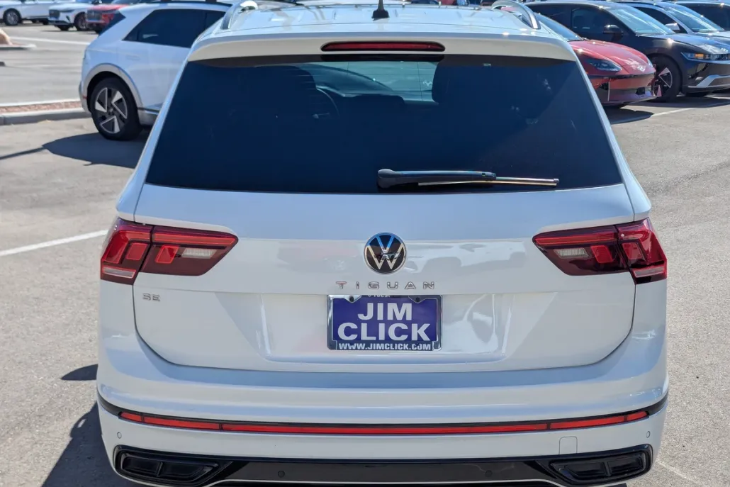 2022 Volkswagen Tiguan SE R-Line Black photo 1