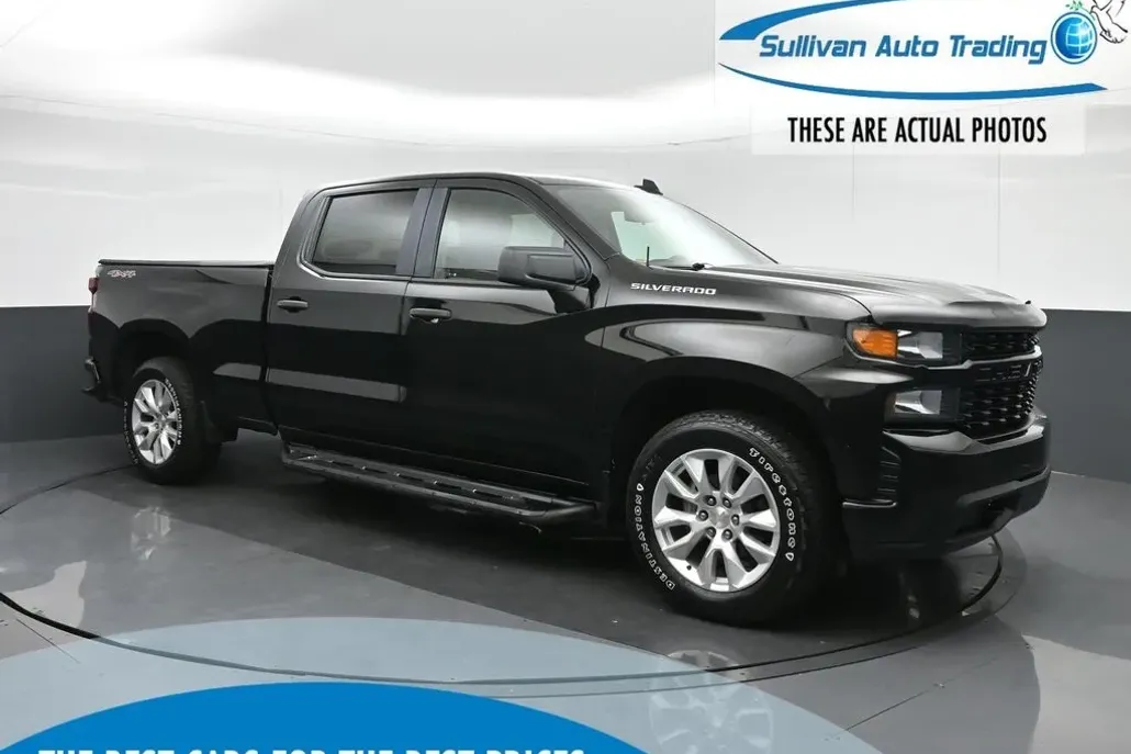 2020 Chevrolet Silverado 1500 Custom photo 1