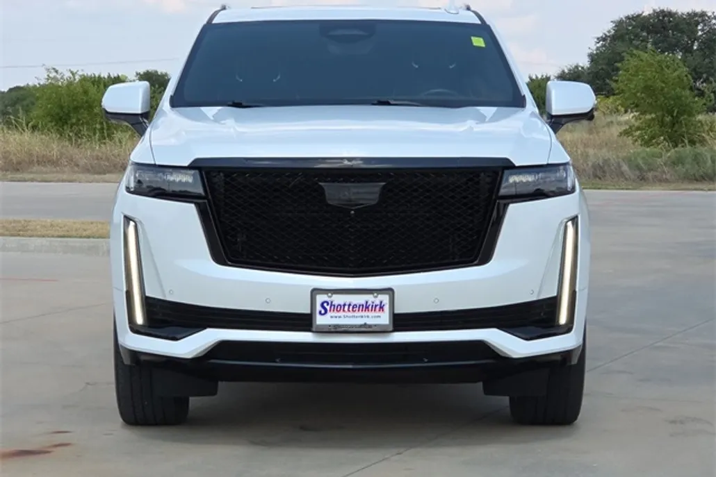 2021 Cadillac Escalade Sport photo 1