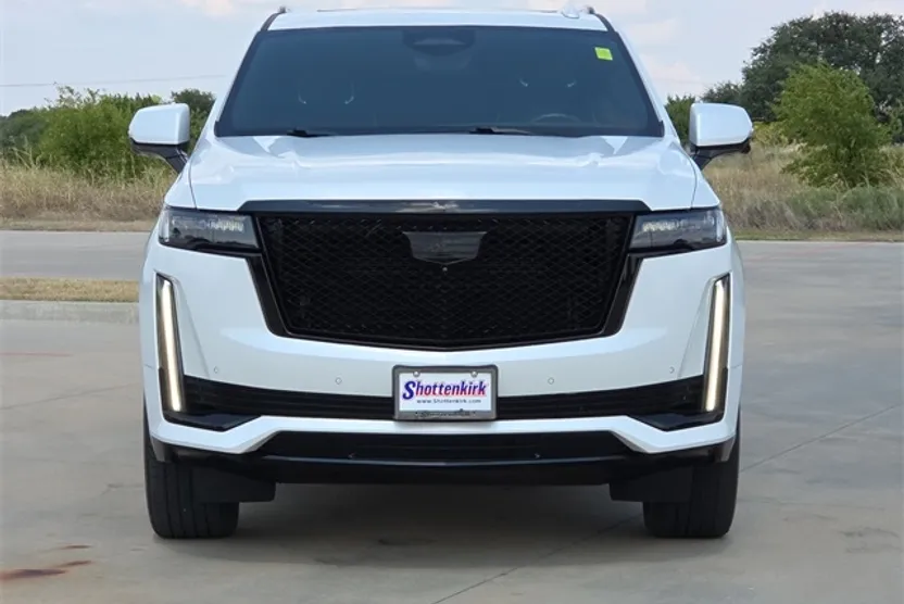 2021 Cadillac Escalade Sport photo 1